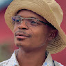 Photo-de-Aaron-Tshiteya